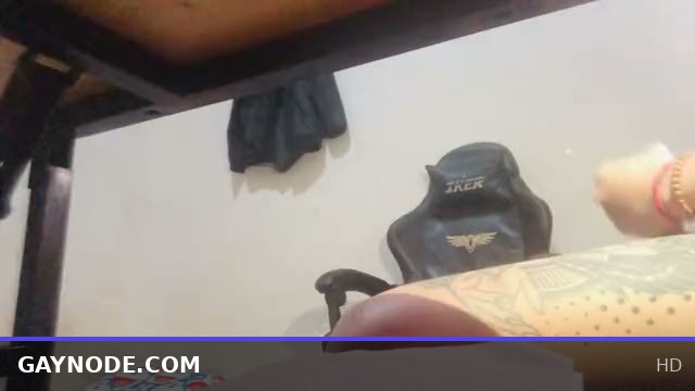 Steamy roommate hookup with Chupaan Jakolan Nauwi in an intense gay encounter