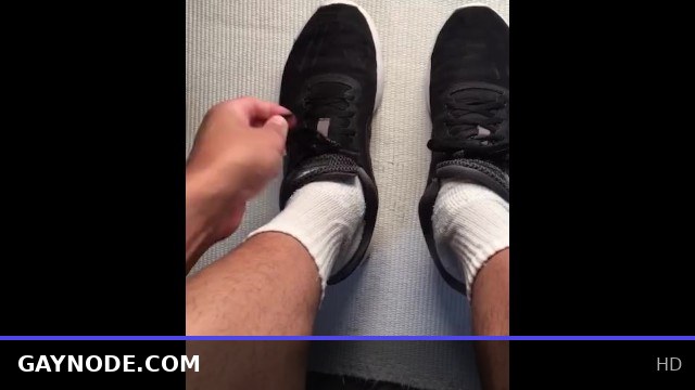 Sweaty Feet Fetish: Intense Twink Foot Worship and Dirty Toes Play