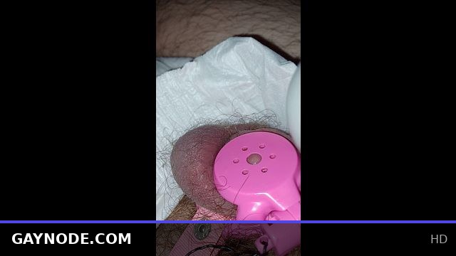 using buzzies to make cummies in cage