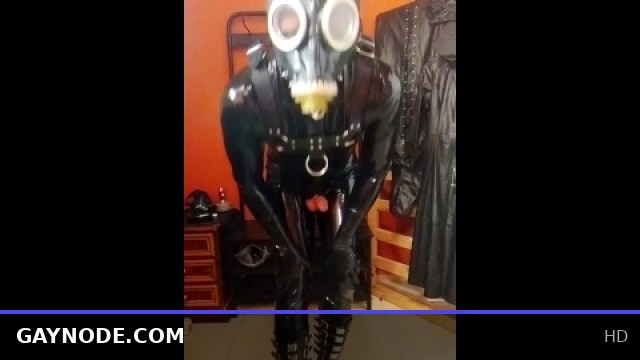 Rubber slave gasmask sack breathplay cum
